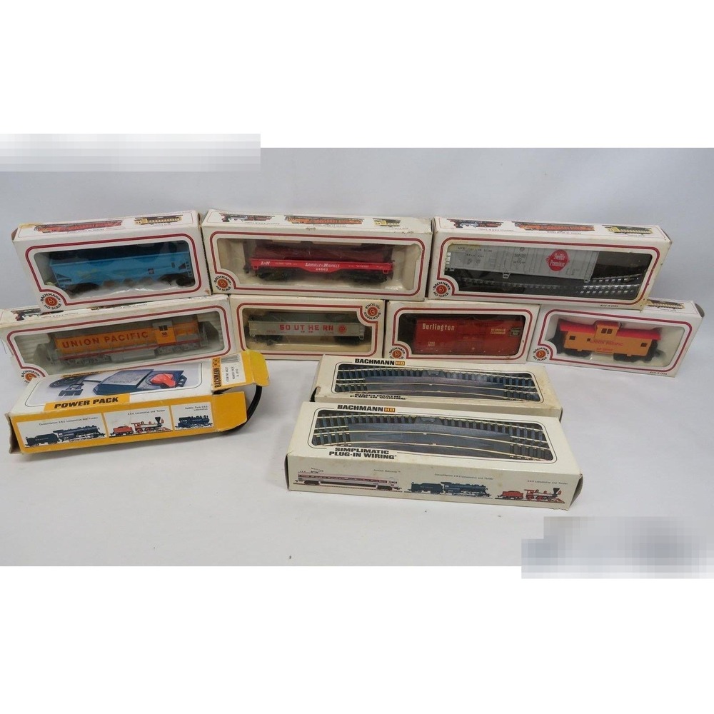 Bachmann HO Scale Train Set Union Pacific Locomotive Rolling Stock Track Lot